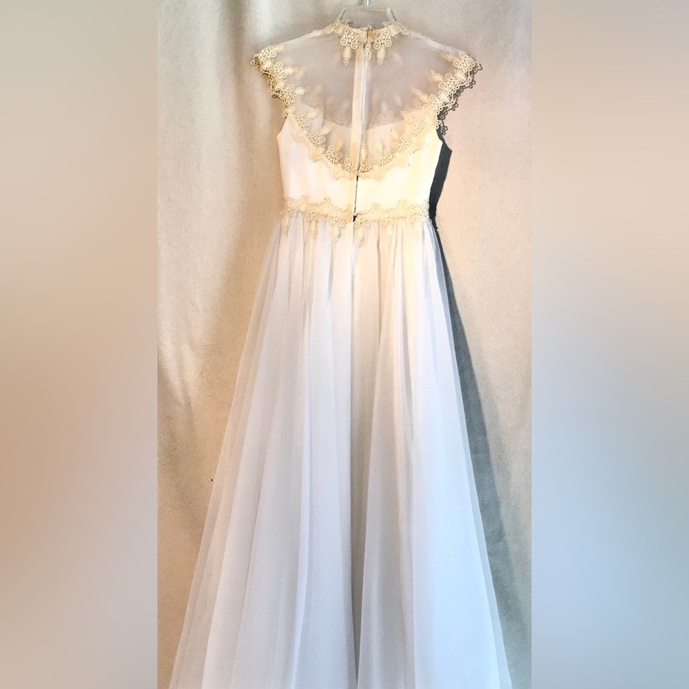 VINTAGE Ivory White Sleeveless Evening gown Lace trim Sheer High neckline Luxe - Picture 10 of 15